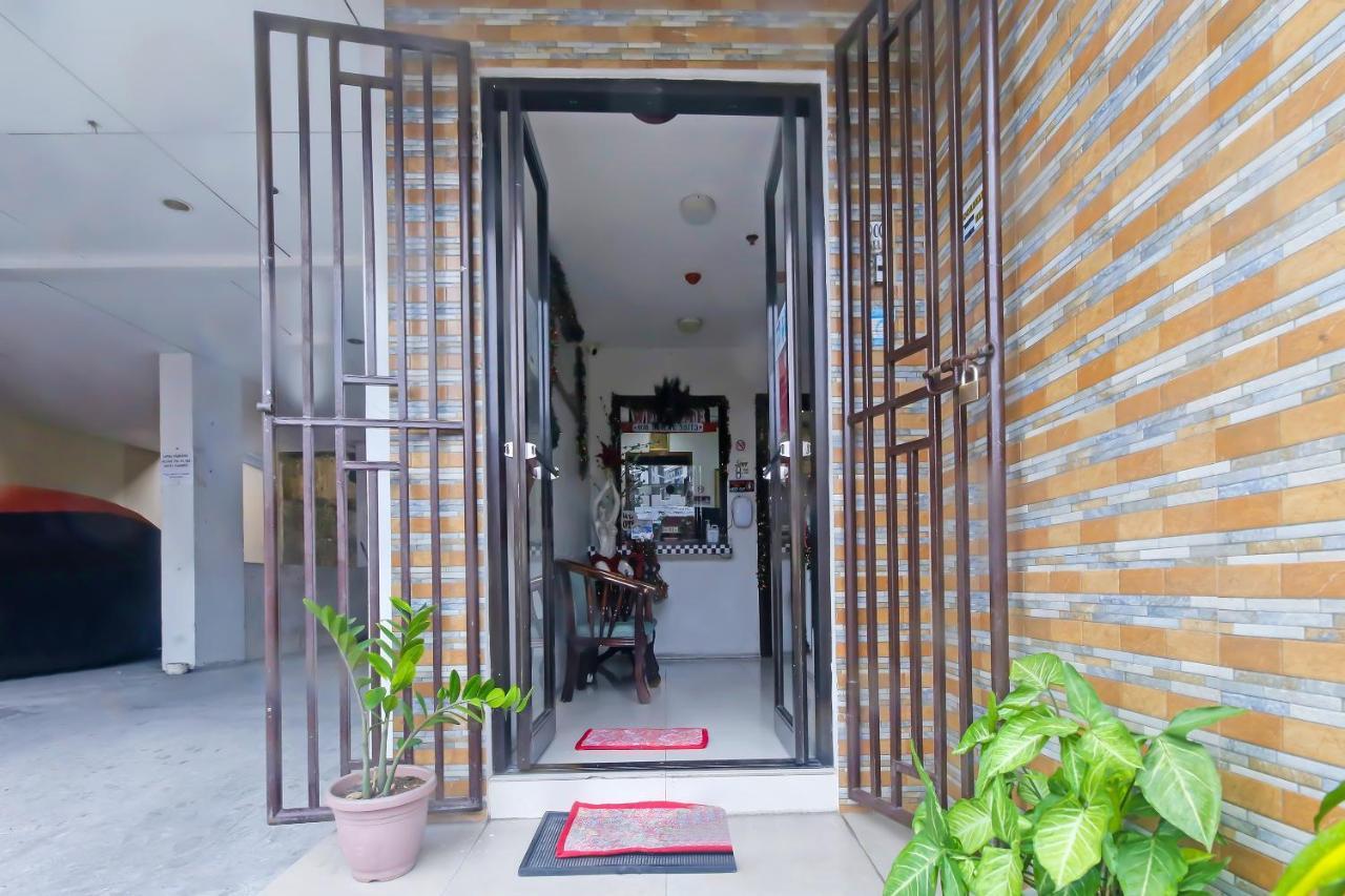 Oyo 896 Silverio Suites Manila Eksteriør bilde
